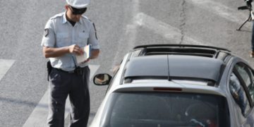 Η Τροχαία αφήνει το μπλοκάκι – Ξεκινούν οι ηλεκτρονικές κλήσεις μέσω gov.gr