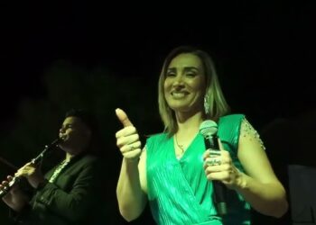 Ευτυχώς που το είπε η Γιώτα Γρίβα: Το AI δεν είναι… μακετίστας και το κακό έχει παραγίνει!