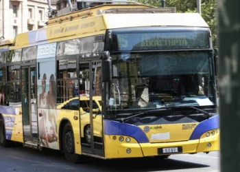 Θερινό ωράριο στα ΜΜΜ: Όλες οι αλλαγές σε Μετρό, λεωφορεία, ΗΣΑΠ και Τραμ