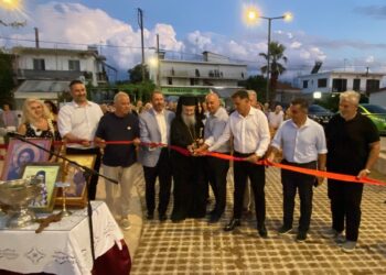 Εγκαινιάστηκε η πλατεία της Κάτω Δάφνης