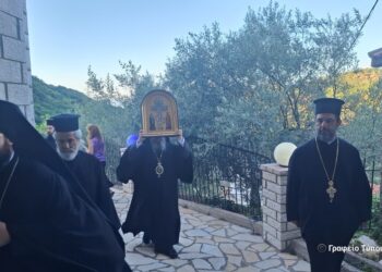 Η εορτή της προόδου του Τιμίου Σταυρού στην Κυρά Βγένα Αγρινίου