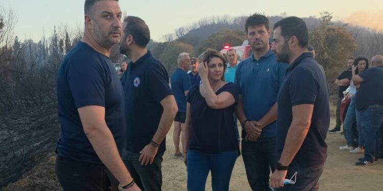 Η Περιφέρεια Δυτικής Ελλάδας σε απόλυτη ετοιμότητα, συνδράμει στην πρώτη γραμμή της μάχης για την αντιμετώπιση των πυρκαγιών