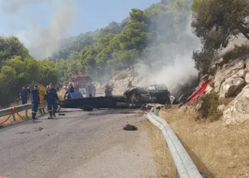Στην ΕΛ.ΑΣ. η προανάκριση για τη σύγκρουση των δύο πυροσβεστικών ελικοπτέρων στην Ψάθα