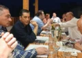 Στην Πάλαιρο γιόρτασε τα 43α γενέθλιά του ο Κυριάκος Πιερρακάκης – Ποιοι βρέθηκαν στο πλευρό του