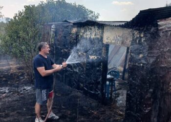 Υπό έλεγχο η φωτιά στη Μεγάλη Χώρα – Μεγάλη κινητοποίηση Πυροσβεστικής και Δήμου Αγρινίου