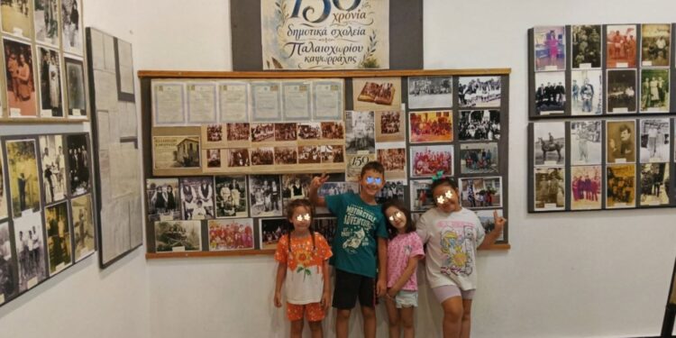 Το παλιό σχολείο γέμισε ξανά παιδικές φωνές – Ένα συγκινητικό ταξίδι στην ιστορία της Καψοράχης