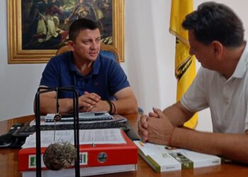Στον Αστακό ο Πέτρος Ψωμάς – «Έλουσε» με κομπλιμέντα τον Τριανταφυλλάκη για το έργο του