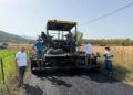 Βόνιτσα-Άγιος Κωνσταντίνος: Παρέμβαση σε δρόμο που περίμενε λύση από το 1999 – «Δεν περιμέναμε άλλο, την κάναμε πράξη» λέει ο Δήμαρχος