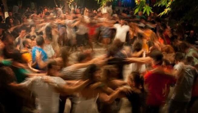 Πέρασε ο Δεκαπενταύγουστος, έμεινε το κλαρίνο – Η Αιτωλοακαρνανία ακόμα χορεύει!