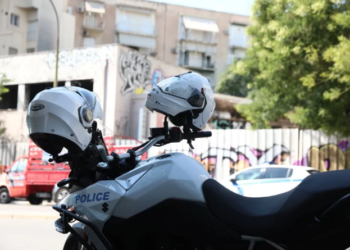 Σύγκρουση δύο ελικοπτέρων πυρόσβεσης στo μέτωπο της Δυτικής Αττικής