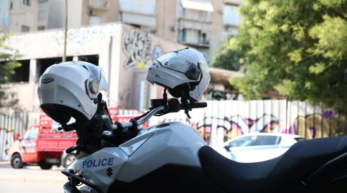 Σύγκρουση δύο ελικοπτέρων πυρόσβεσης στo μέτωπο της Δυτικής Αττικής
