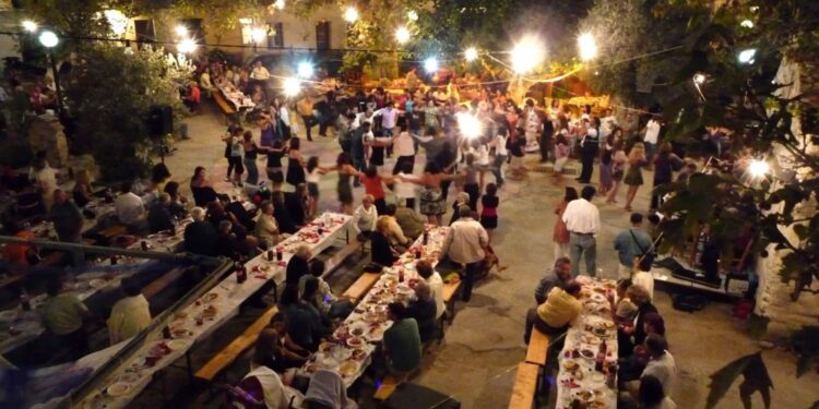 Δεκαπενταύγουστος: Αν βρεθείς σ’ αυτά τα μέρη, δεν πρέπει να χάσεις το πανηγύρι του