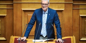 Ευ. Τουρνάς: «Δύσκολο τριήμερο με ισχυρούς ανέμους – 2.700 πυρκαγιές από την έναρξη της αντιπυρικής, πάνω από 500 μόνο τον Αύγουστο»