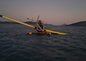 Προανάκριση από το Λιμενικό για την αναγκαστική προσθαλάσσωση του Air Tractor στον Αστακό (ΦΩΤΟ)