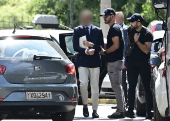 Θάνατος Μαζωνάκη: Το μεσημέρι οι απολογίες των δύο γιατρών μετά την αναβάθμιση του κατηγορητηρίου