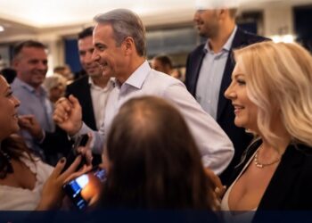 Μητσοτάκης στη συνάντηση με τους δημοσιογράφους στη Θεσσαλονίκη – Τι είπε για τα μέτρα και τις εκλογές