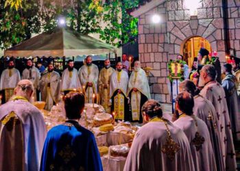 Με κατάνυξη ο Εσπερινός του Αγίου Ιωάννου του Βραχωρίτου στο Αγρίνιο