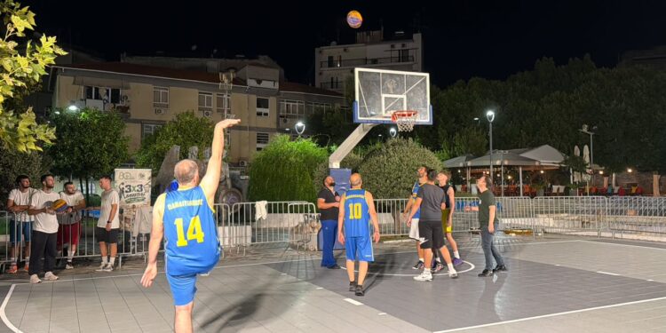 Η ιστορία της ΓΕΑ επέστρεψε στην Πλατεία Δημάδη: Το «3Χ3 εκεί που γράφτηκε ιστορία» συγκίνησε το Αγρίνιο (βίντεο-φωτο)