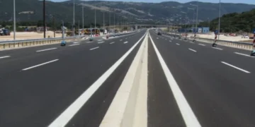 «Μπλόκο» στην Ιόνια Οδό – Συνελήφθη «μεταφορέας» με 11.000 ευρώ μαύρου χρήματος