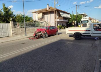 Σοκαριστικό τρακάρισμα στο Παναιτώλιο – Δείτε πως έγινε το αυτοκίνητο από τη σύγκρουση! (ΦΩΤΟ)
