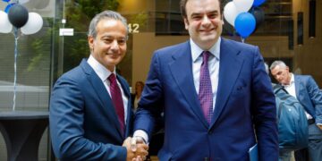Κ.Πιερρακάκης προς εμπόρους (ΕΣΕΕ): «Είμαστε εδώ για να αξιοποιήσουμε κάθε δυνατότητα χρηματοδότησης. Δουλειά της Πολιτείας είναι να αφαιρεί εμπόδια και να βελτιώνει την καθημερινότητα στις εμπορικές επιχειρήσεις»
