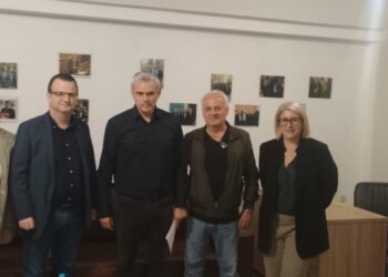 Συνάντηση εργαζομένων στις ΔΟΥ με Καραγκούνη και Ζαμπαρά για τις αλλαγές στις υπηρεσίες