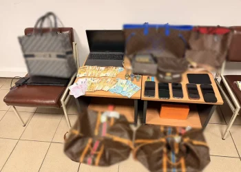 Εγκληματική οργάνωση εξαπατούσε με δήθεν εράνους ΜΚΟ, επώνυμοι ανάμεσα στα θύματά της – Έρευνες και στην Αιτωλοακαρνανία (ΦΩΤΟ – ΒΙΝΤΕΟ)