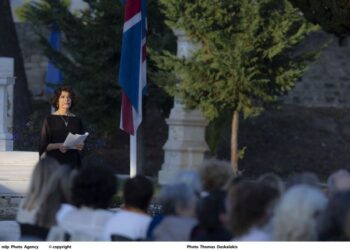 Η Fanny Ardant στον Κήπο των Ηρώων
