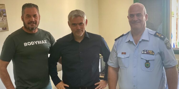 Επαφή με τους αστυνομικούς της Ακαρνανίας είχε ο Υφυπουργός Κώστας Καραγκούνης