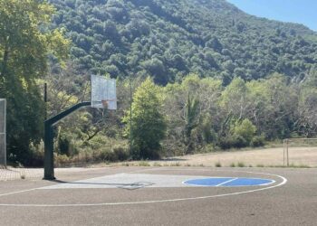 Παρεμβάσεις σε αθλητικές εγκαταστάσεις και αγροτικούς δρόμους στη Σκουτερά
