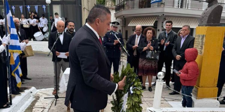 Με λαμπρότητα και εθνική υπερηφάνεια τιμήθηκε η 28η Οκτωβρίου στο Δήμο Ακτίου–Βόνιτσας – Στην Κατούνα ο Δήμαρχος Αθανάσιος Κασόλας