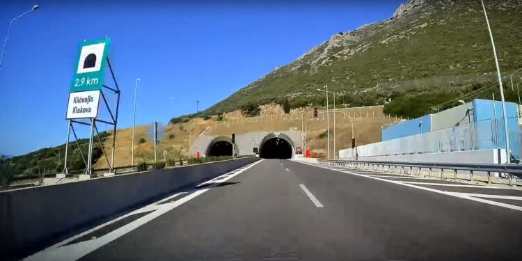 Ιόνια Οδός: Τριήμεροι αποκλεισμοί στις σήραγγες Κλόκοβας και Μακύνειας λόγω εργασιών