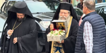 Το Αγρίνιο υποδέχτηκε την Τιμία Κάρα του Οσίου Δαυίδ – Αγιολογική διάλεξη στον Ι.Ν. Ζωοδόχου Πηγής
