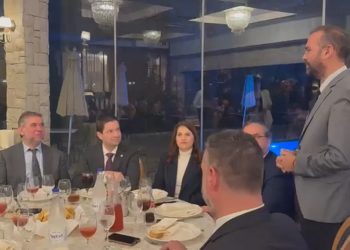 Μια δεξίωση με πολιτικό «ζουμί»: Τι είπε ο Φαρμάκης για την Αιτωλοακαρνανία