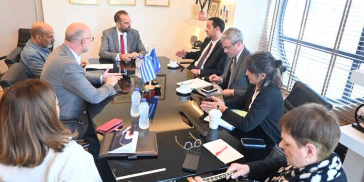Νεκτάριος Φαρμάκης: Στο επίκεντρο η συνεργασία με τη Γαλλία – Η ιστορική σύνδεση με το Μεσολόγγι