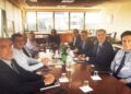 Άφησε πολλές εκκρεμότητες η συνάντηση ΚΕΔΕ – ΥΠΕΝ