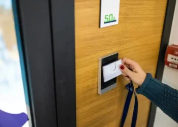 Ψηφιακή Κάρτα Εργασίας: Σε ποιους κλάδους επεκτείνεται από 12 Οκτωβρίου – Τα μηνύματα από την αύξηση των υπερωριών