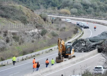 Ιόνια Οδός: Αμφιδρόμηση κυκλοφορίας λόγω κατολίσθησης – Σε ισχύ από τις 30 Οκτωβρίου έως τις 30 Νοεμβρίου