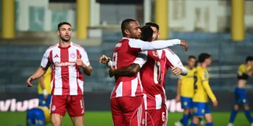 Παναιτωλικός – Ολυμπιακός 0-2: Πέρασε από το Αγρίνιο με Ρόκα και Τσικίνιο
