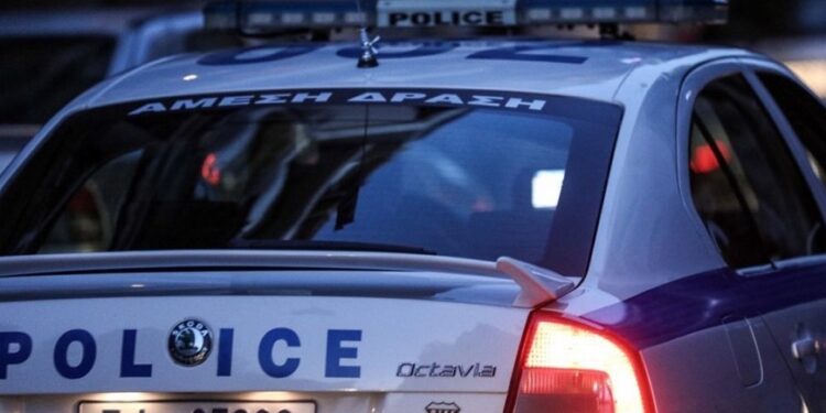 Ναυπακτία: Bρήκαν 119 μπουκαλάκια μη επιτρεπόμενων προϊόντων κάνναβης σε κατάστημα – Ο ιδιοκτήτης είχε συλληφθεί για διακίνηση ναρκωτικών