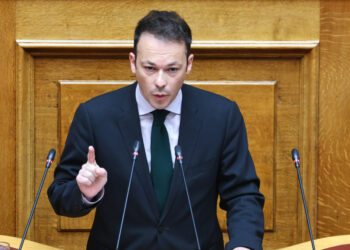 Παραιτήθηκε από τη Βουλή ο Μίλτος Ζαμπάρας – Εντάσσεται στην ΕΛΑΣ και συμπορεύεται με τον Αλέξη Τσίπρα