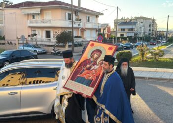 Αγρίνιο: Μόνιμα στον Ιερό Ναό Αγίας Βαρβάρας το αντίγραφο της Παναγίας Πορταΐτισσας-Λαμπρή Υποδοχή(βίντεο)