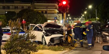 Αγρίνιο: Σφοδρό τροχαίο στον κόμβο Αγίου Δημητρίου (ΦΩΤΟ – ΒΙΝΤΕΟ)